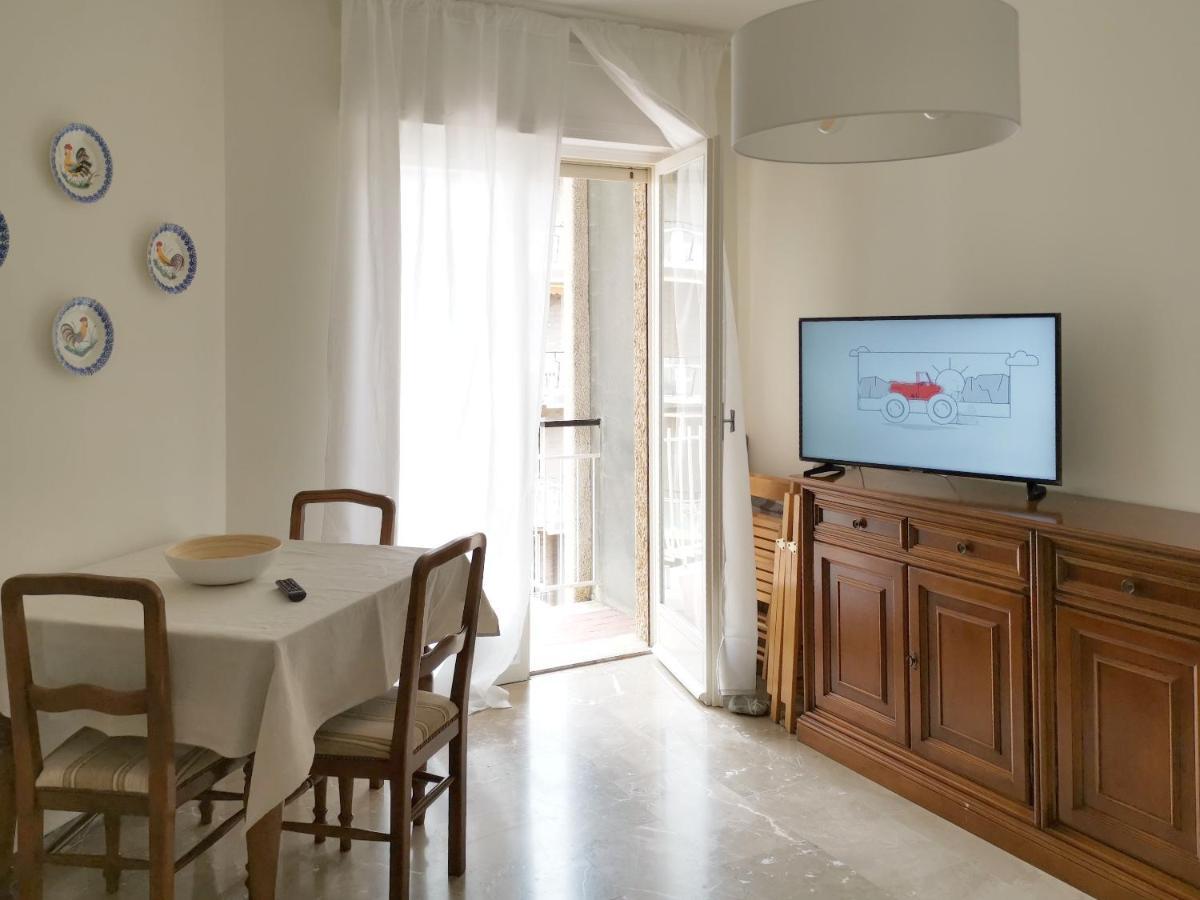 Casa Margherita, Centrale A Due Passi Dal Mare Bordighera Bagian luar foto