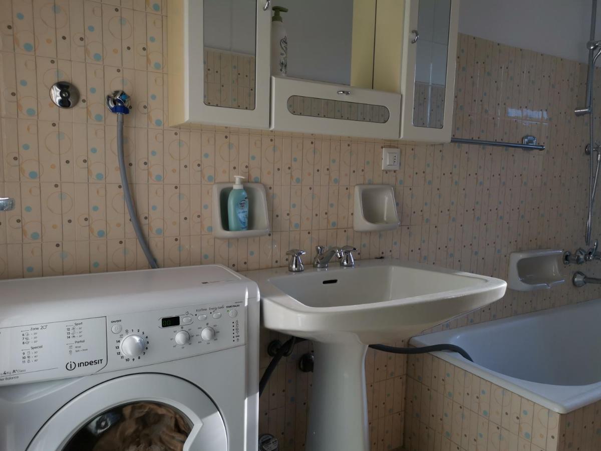 Casa Margherita, Centrale A Due Passi Dal Mare Bordighera Bagian luar foto