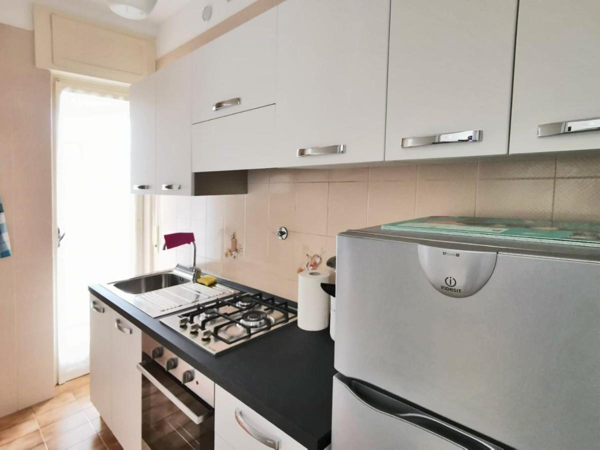 Casa Margherita, Centrale A Due Passi Dal Mare Bordighera Bagian luar foto